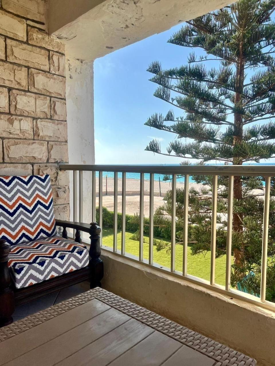 Beachfront Chalet In Green Beach, North Coast El Alamein Kültér fotó